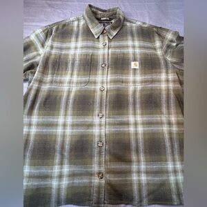 Carhartt Women’s Green Plaid Shirt L/S. 1x plus size. Flannel soft